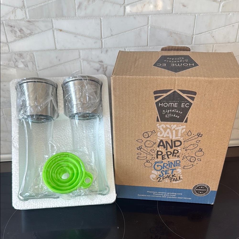 Salt and Pepper Grinder Set - Stainless Steel and Glass